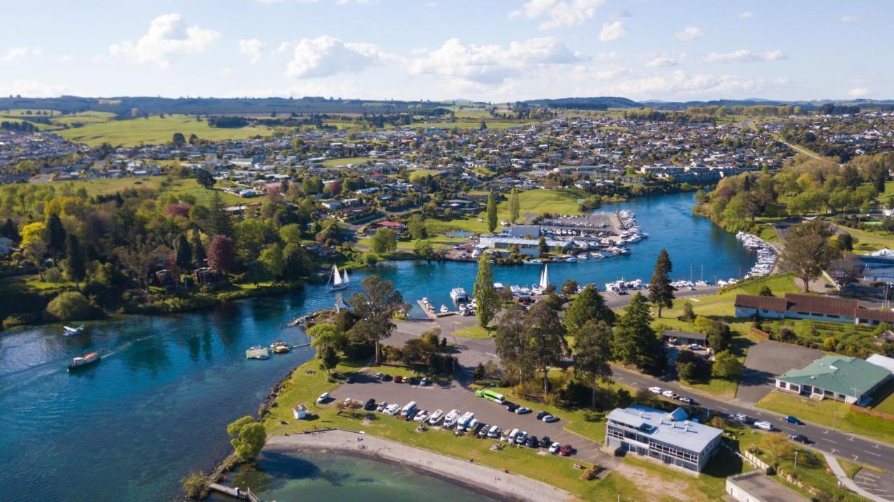 Alpine Lake Motel Таупо Экстерьер фото